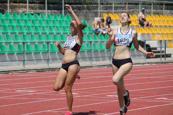 В Правец на 26 и 27 юни се състоя държавното първенство по лека атлетика за девойки и юноши старша възраст. На 800 м Ивана Аджова и Веселина Алинска се класираха […]