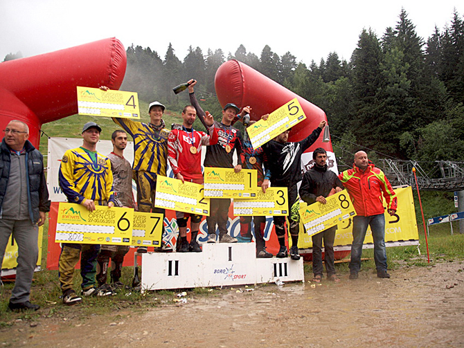Общо 137 родни и европейски състезатели участваха в най-авторитетното състезание по планинско колоездене у нас – Borovets Open Cup 2013. В продължение на 3 дни участниците даваха най-доброто от себе […]