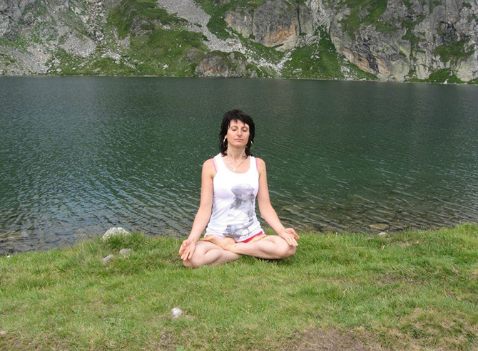 Самоковката Надя Иванова е специалист в областта на алтернативната медицина. Занимава се с йога от 12 години, а от 2009 г. и преподава. Тя е сертифициран йога инструктор, Рейки майстор, […]