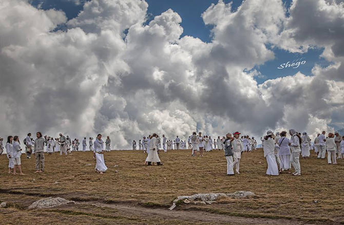 Дъновистите се събраха край Седемте езера за своята Божествена Нова година. Хиляди последователи на Петър Дънов посрещнаха изгрева на слънцето на платото при Бъбрека на 19 август, което е Преображение […]