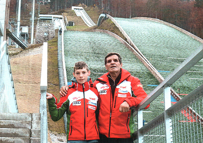 Младата самоковска звезда в ски скока Красимир Симитчийски ще участва в световното младежко първенство /до 20 г./, което започва на 25 февруари в Ражнов, Румъния. Краси се е подготвял и […]