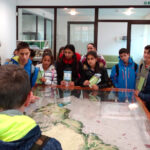 Ученици проведоха открит урок в Посетителския център на парк „Рила”