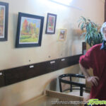 Георги Видинов показва цветовете на приказната есен на изложба-базар в библиотеката