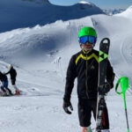 Скиорът Стефан Ярловски със златен медал от купа „Капи”, Кристина Георгиева – трета
