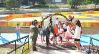Навръх 15 септември в детска градина „Самоково“ бе открита нова съвременна  площадка по безопасност на движението. Лентата прерязаха директорката на детското заведение Мариана Дренска и кметът Владимир Георгиев. Състояха се […]