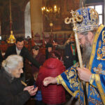 Епископ Поликарп служи по Коледа в Самоков